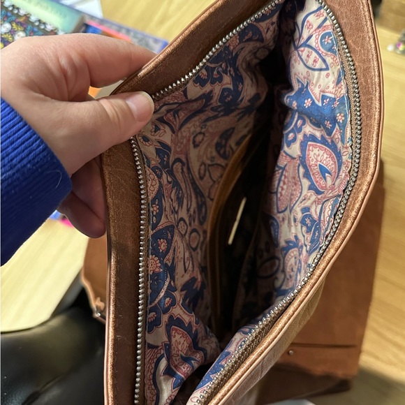 Urban Expressions Journey Backpack - Picture 4 of 6